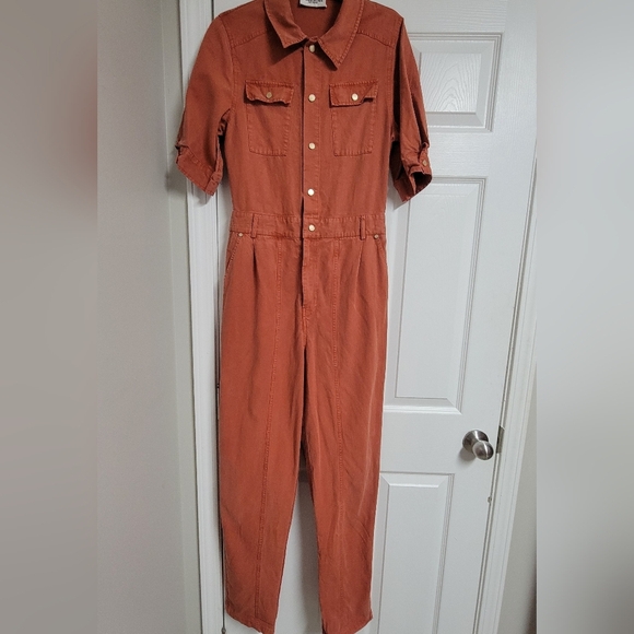 ESSENTIEL ANTWERP Bumpsuit Short Sleeve DUNGAREES In fire Orange. - Picture 6 of 16